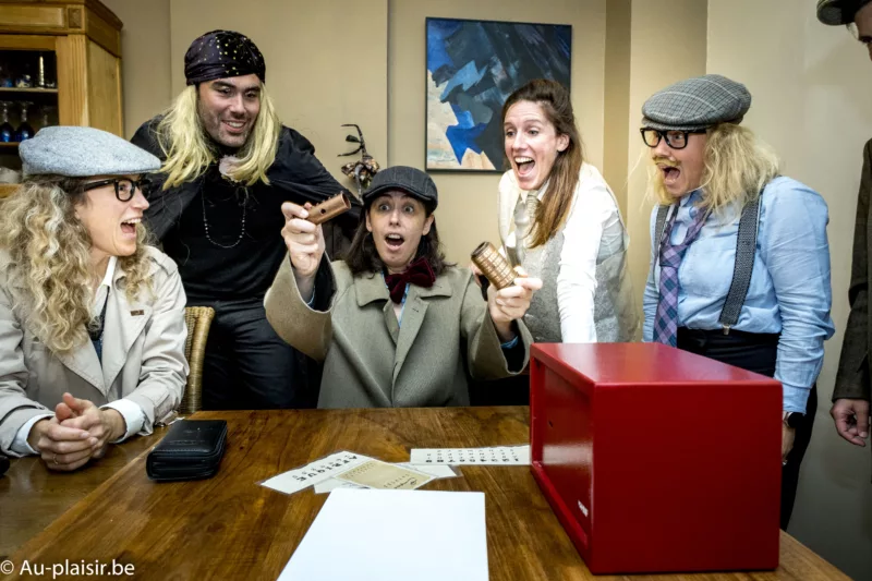 petit meurtre entre amis jeux de rôlesJeu en groupe, activité en groupe jeu en famille jeu entre amis teambuildings murder party, ludique et insolite Hastière dinant, Namur