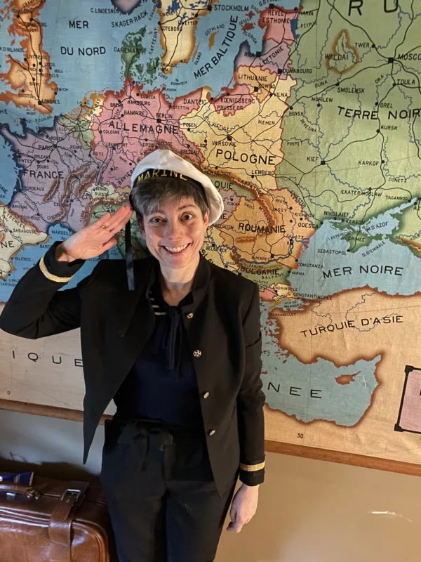 escape game escape cruise marine Nellie Bly escape room au plaisir maison d'hôtes ludique et insolite Hastière Dinant Namur Belgique Cluedo B&B