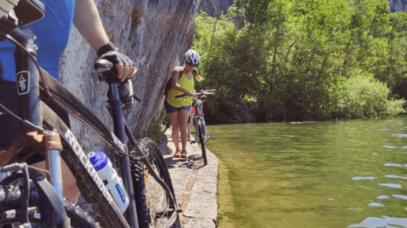 4 circuits vélos, jeux de piste, izi.travel, Hastière, dinant, Namur