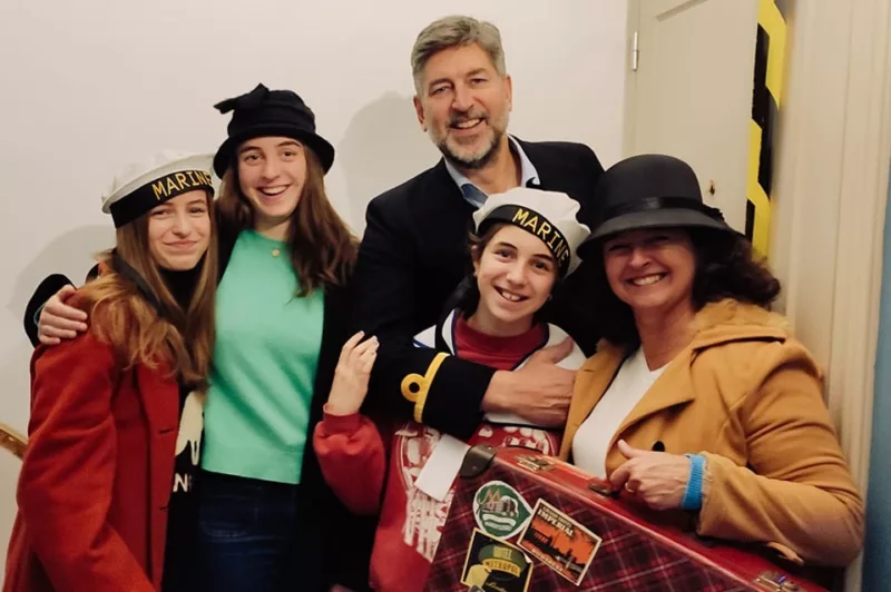 escape game escape room escape cruise au plaisir maison d'hôtes ludique et insolite Hastière Dinant Namur Belgique Cluedo B&B